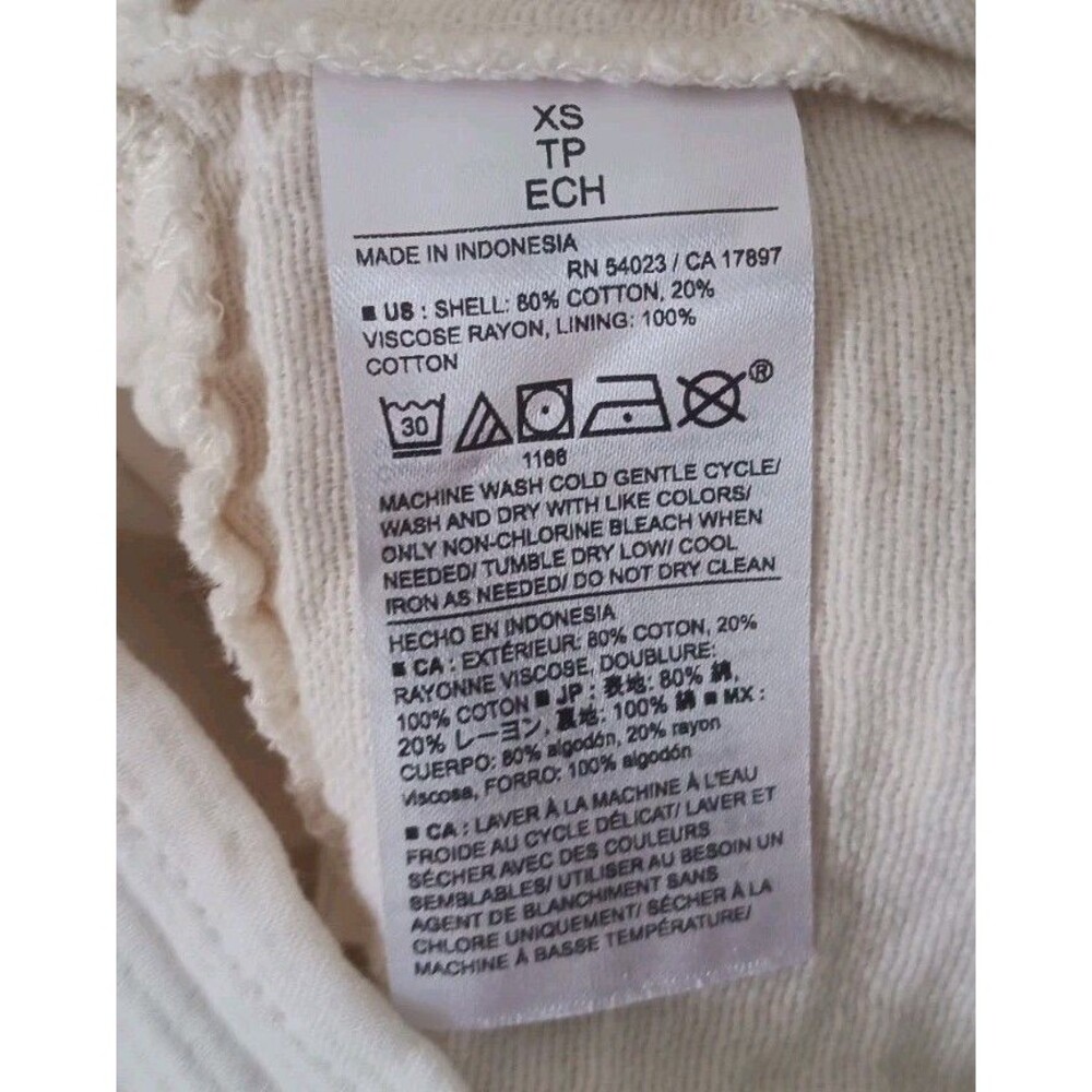 Banana Republic Ivory V Neck Sleeveless Blouse Women XS NWT - Picture 4 of 5